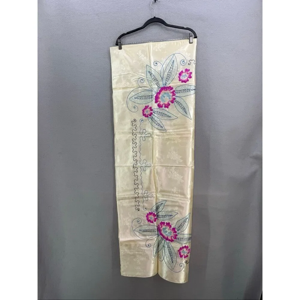 Vintage Cream Rayon Damask & Chenille Tablecloth + Napkins Set Unused satin fabr